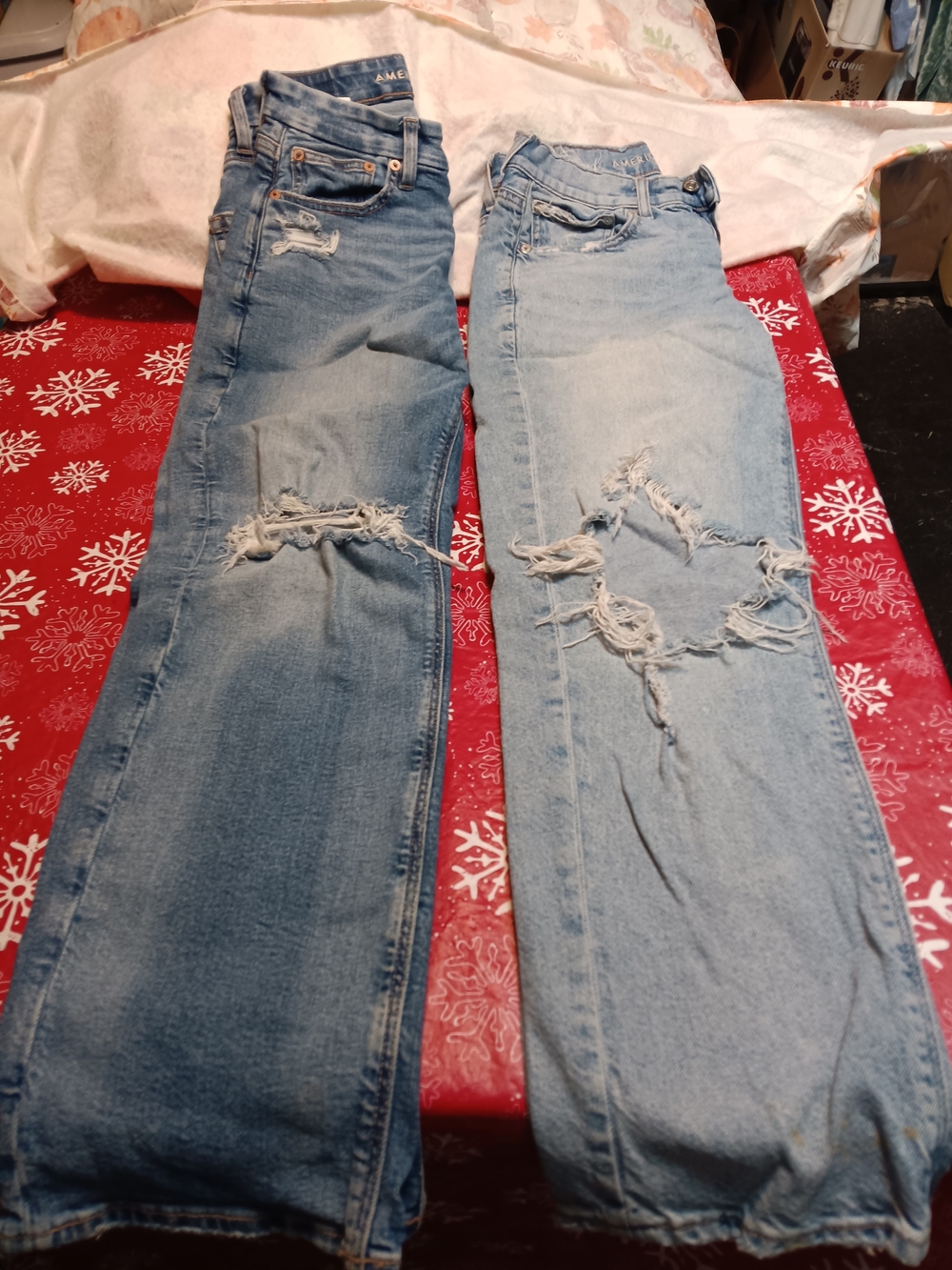 American Eagle Outfitters Light Blue Distressed Straight Leg Jeans (Pair)